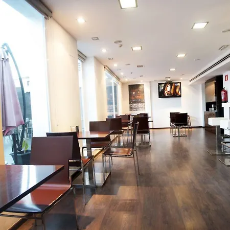 Hotel Universal By Maxi Hoteles-3