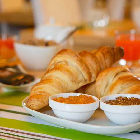 The Originals Boutique, Hôtel Marytel, Montbrison (Inter-Hotel)-3