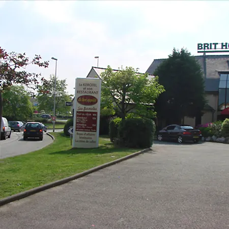Brit Hotel Le Kerotel-3
