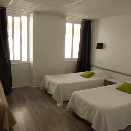 Le Petit Hôtel-3