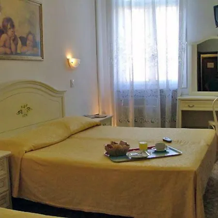 Hotel Airone-2