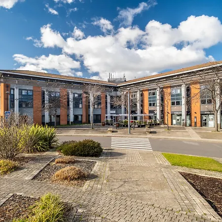 Clarion Aparthotel Toulouse Blagnac Airport-2