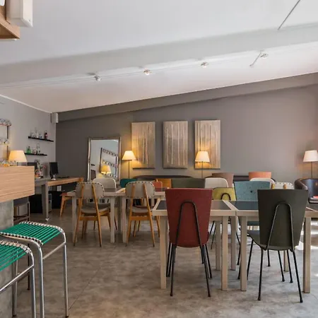 Hôtel Edmond Rostand-2