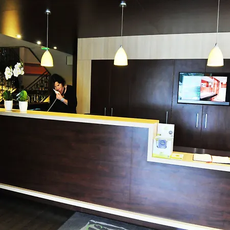 Logis Golfe Hotel-2