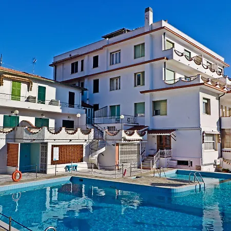 Hotel Ariston Montecarlo-2