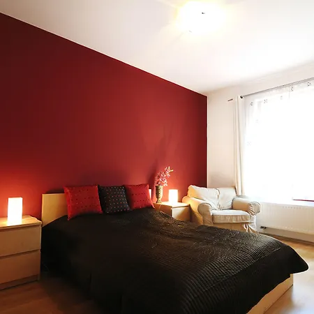 King Apartments-3