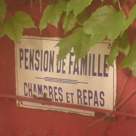 Hotel des Arceaux-2