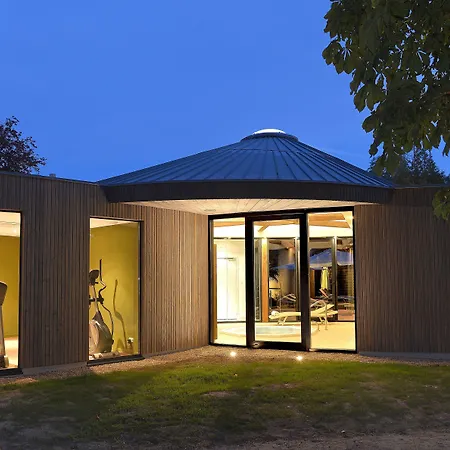 Logis Le Parc Hotel&Spa-2