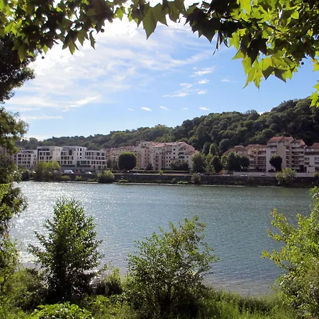 Hotel Lyon-ouest-3
