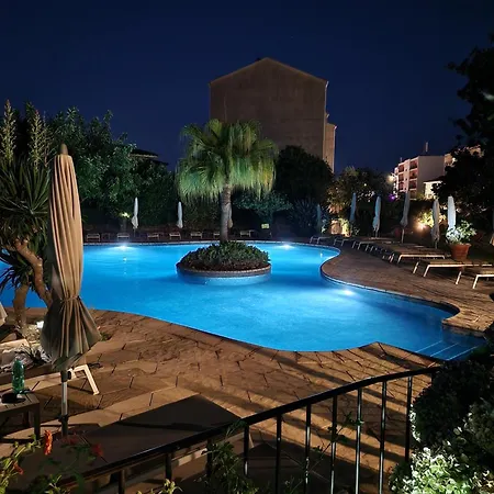 La Solenzara Hôtel&Appartement&SPA-2