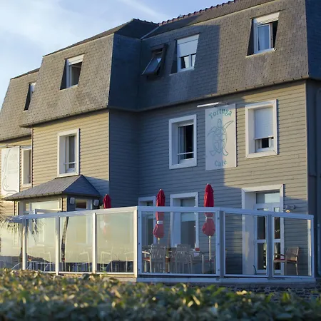 Hotel Restaurant Des Isles-3