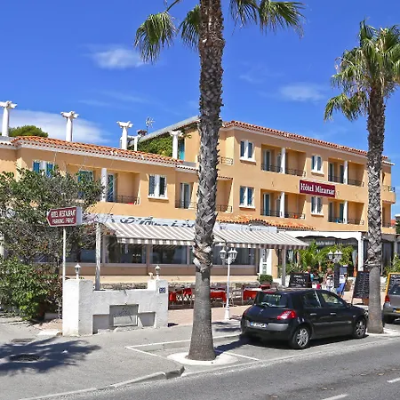 Hotel Restaurant Miramar L'orchidée-3