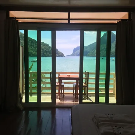 El Nido Beach Hotel-3