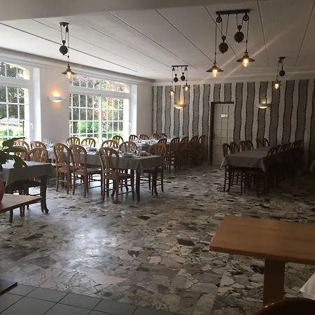 Hôtel Restaurant Plaisance-Piscine couverte et chauffée- Proche Sarlat--2