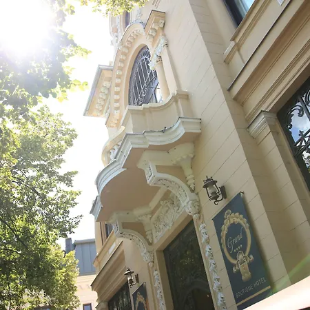Grand Boutique Hotel-3
