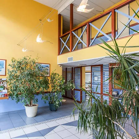 B&B HOTEL La Rochelle Centre Les Minimes-3