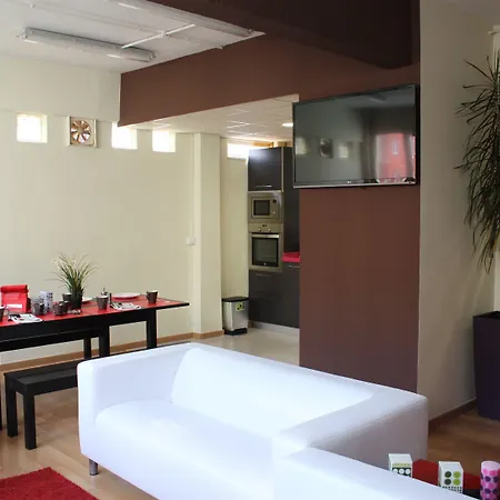 Bilbao Central Rooms-3