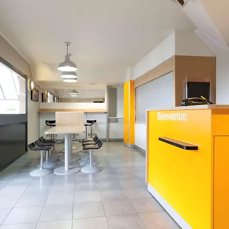 hotelF1 Besancon Ouest Micropolis --2