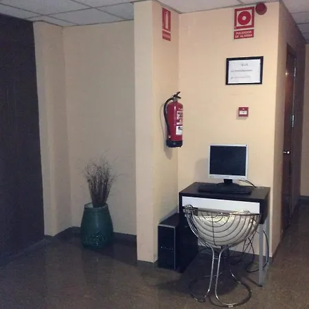 Hostal Drassanes-2