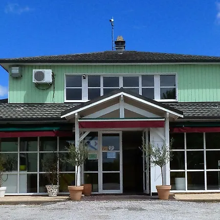 Le 81 HOTEL-2