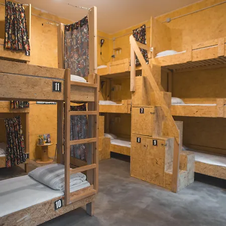 Stay Swanky Hostel-3