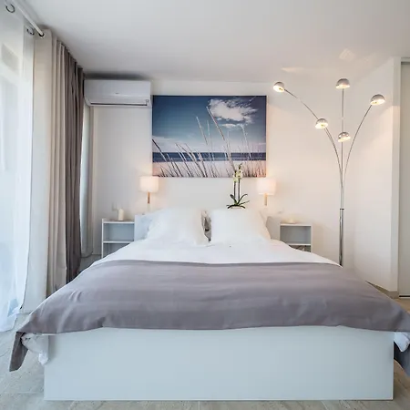 Appart Hotel Mandelieu-2