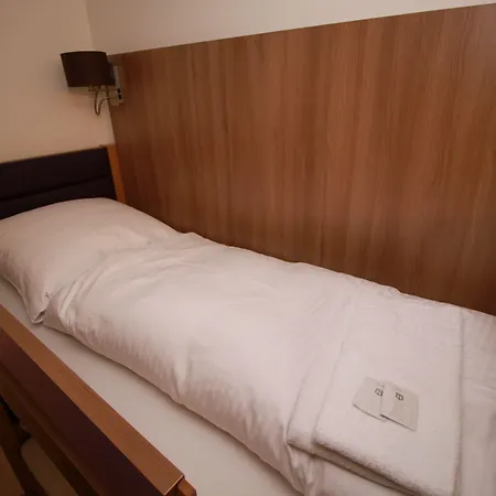 Slamba Hostel-2