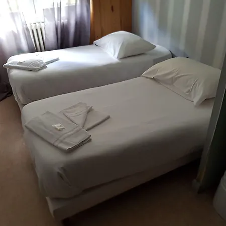 Hotel De La Gare-2