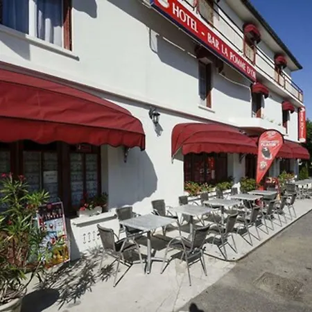 Hotel De La Pomme D'Or-2
