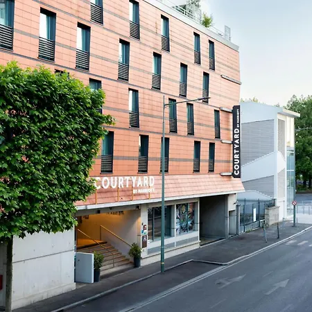 Courtyard By Marriott Paris Arcueil-2
