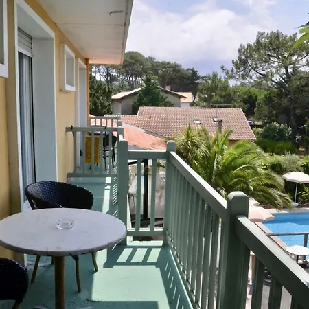 Hotel Aquitaine-2