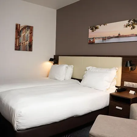 OSKO Hôtel Toulouse Aéroport-3