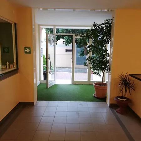 Petit avec classe Sanremo-2