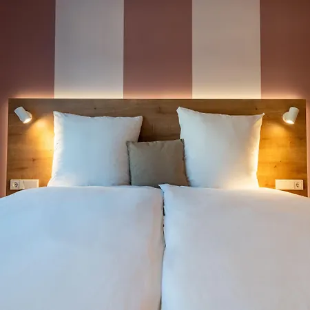 coucou hotel&kuckucks-stube (Titisee)-3