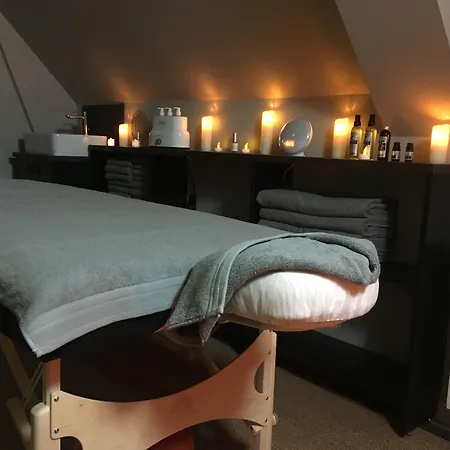 BRIT HOTEL PRIVILEGE LISIEUX - La Villa des Arts-2