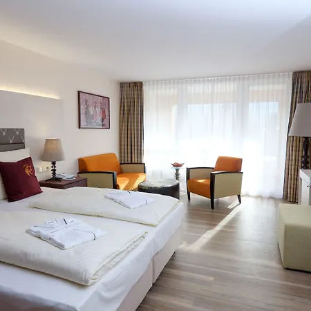 Hotel Baeren Titisee-3