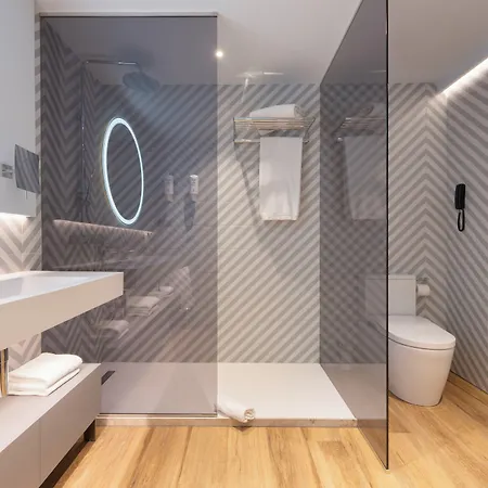 Suites Plaza Hotel & Wellness-2