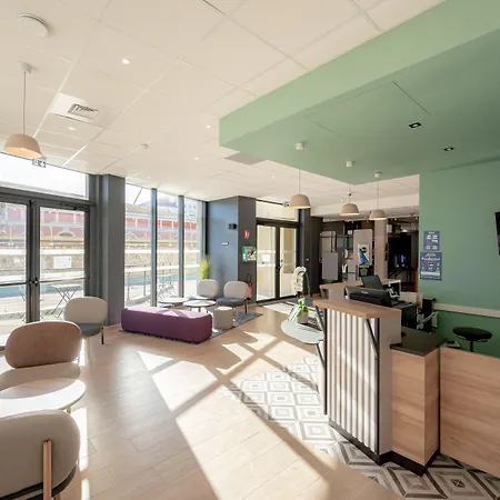 B&B HOTEL Toulon Centre Gare-3