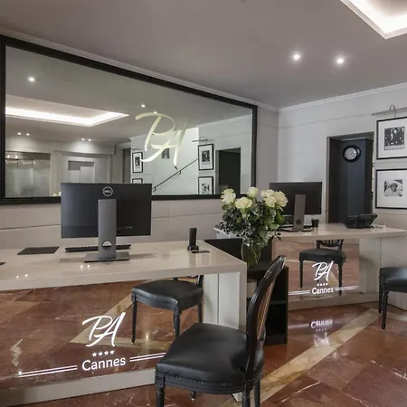 Best Western Premier Le Patio Des Artistes Wellness Jacuzzi-2