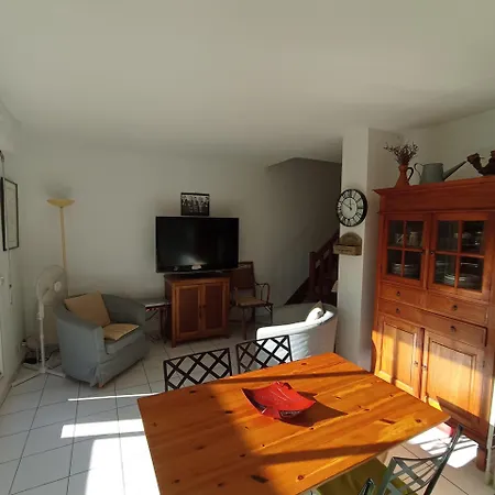4SAP22 Appartement climatisé avec double terrasses-3