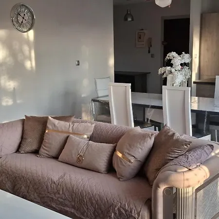 Dans grand appart de 113m2 proche Paris-2