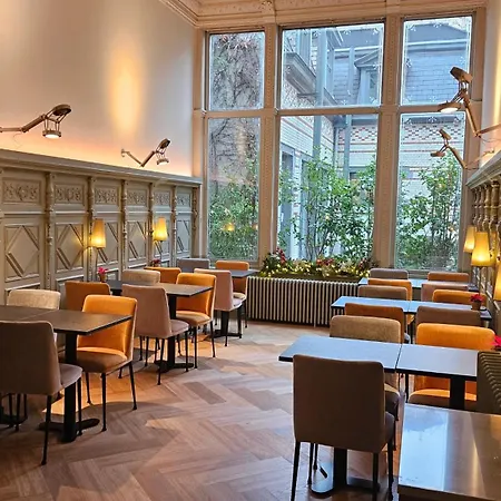 Hotel Du Congres-3