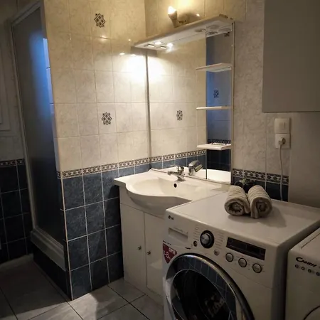 Bel Appartement Lumineux, 70m2, 3 Chambres, Proche Zénith et Hippodrome de Caen-2