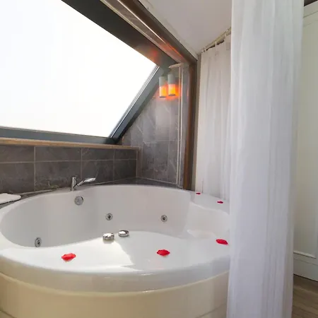 Microyal Hotel-2