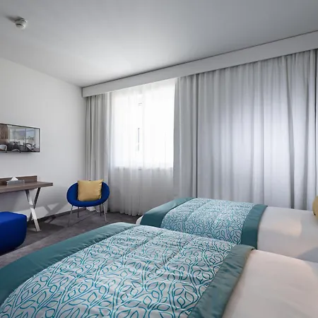 Golden Tulip Marseille Euromed-2