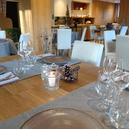Hôtel Restaurant Les Tilleuls-3