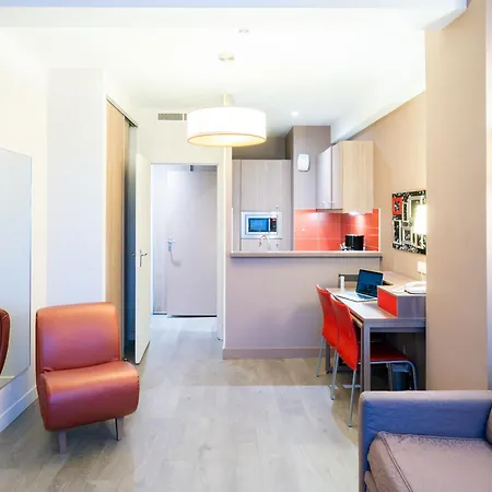 B&B HOME Caen Centre Gare-3