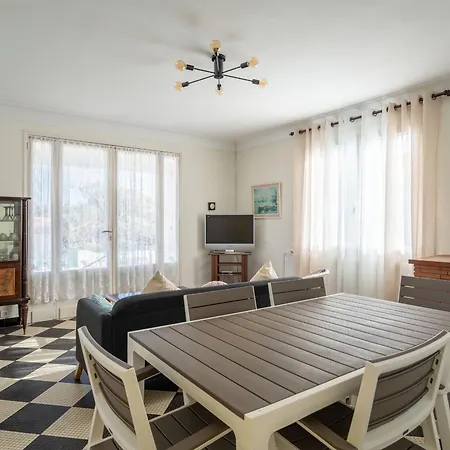 Maison 2* à 150m de l’océan, 6 pers, terrasse, jardin, proche activités - FR-1-50-93-2