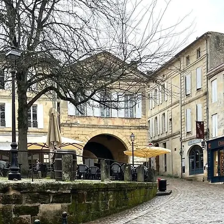 Maison De La Tour-2