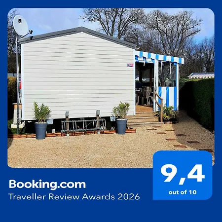 Mobilhome 2ch climatisé-terrasse fermée-4 vélos-camping 4 étoiles Les Charmettes-3